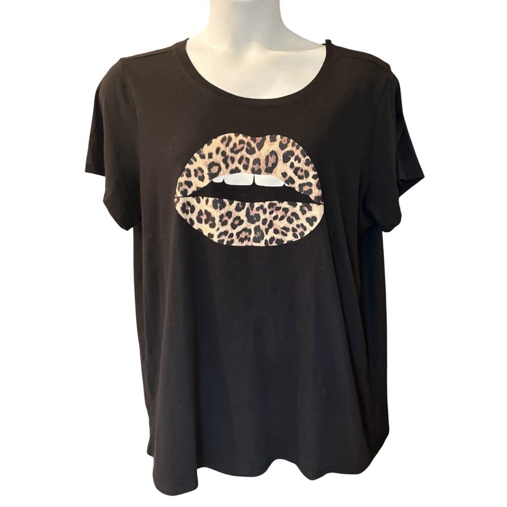 Torrid Slim Fit Black Leopard Lips Short Sleeve T-Shirt Size 3X